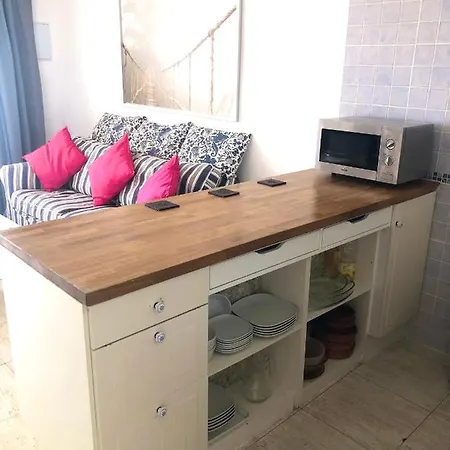 Appartement Casa Joe, Cosy One Bedroom On Popular Complex With Pool